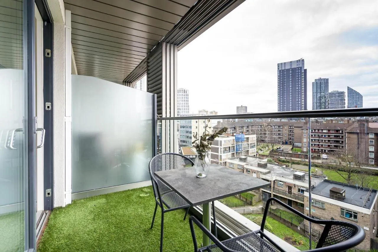 1Br Penthouse Flat In East London Apartment