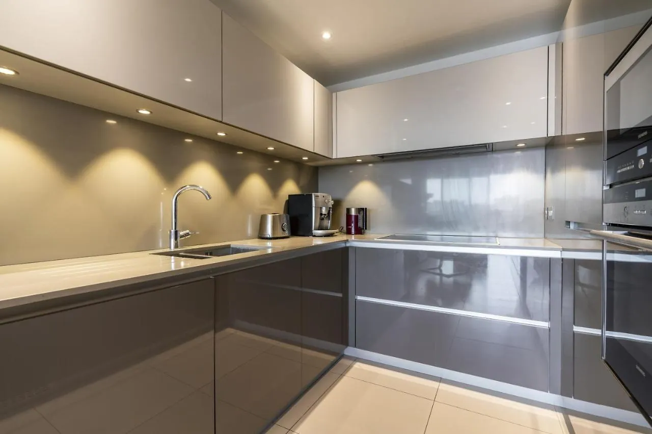 1Br Penthouse Flat In East London Apartment
