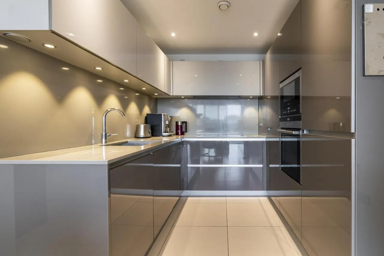 1Br Penthouse Flat In East London Apartment